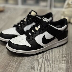 Nike DUNKS- Panda